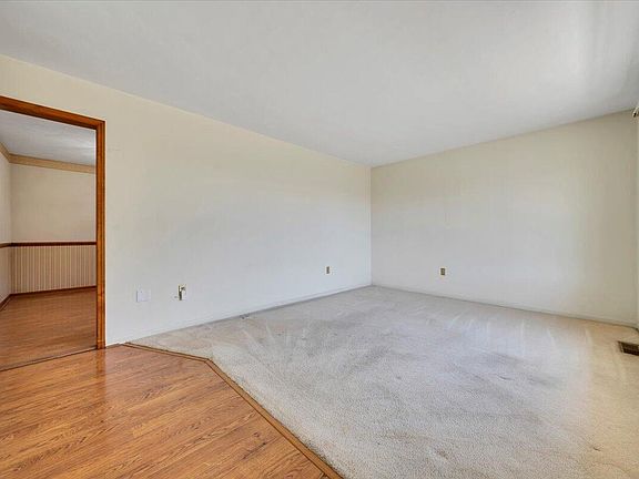 5th image of 1547 Poplar Ave