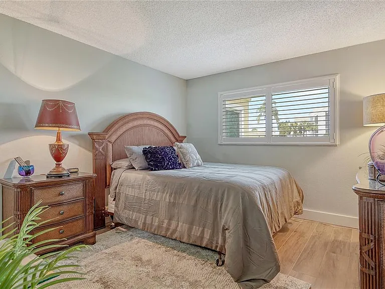 4780 Gulf Of Mexico Dr #5 — Photo 16