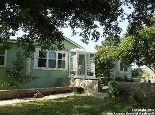 1000 Jones Rd, Poteet, TX 78065