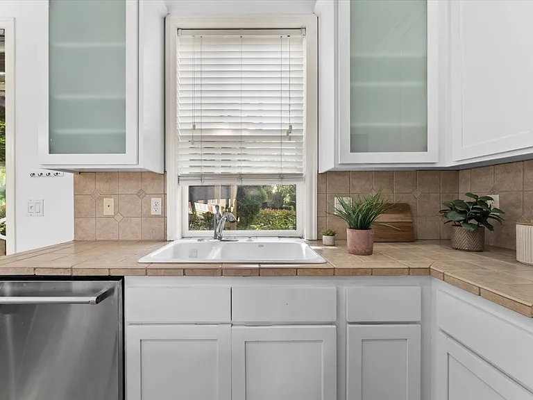 2352 NW Brewer Ln — Photo 17