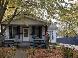 613 S Clayton St, Bloomington, IL