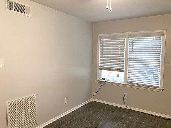 2nd image of 7328 Cameo St