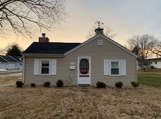 2609 43rd St, Moline, IL 61265