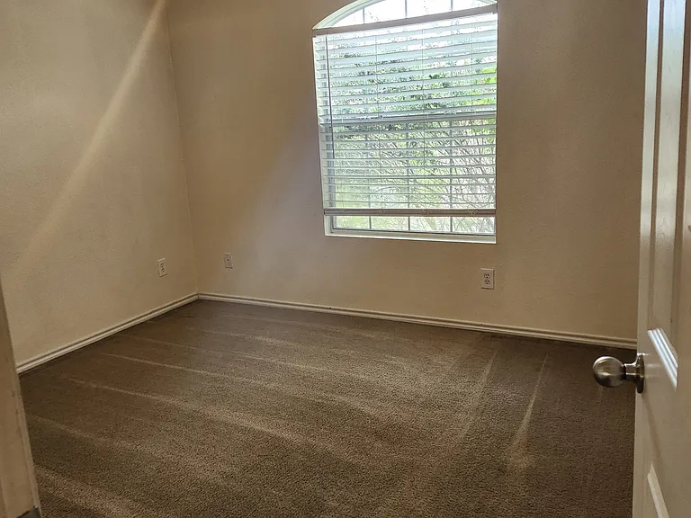 3414 Ironwood Fls — Photo 14