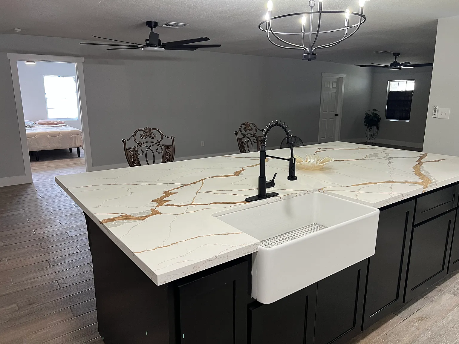 3 bed, 2.5 bath, 1700 sqft, $2,650 — Photo 3