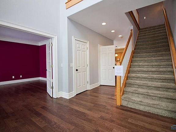 2nd image of 9907 N Blue Prairie Dr