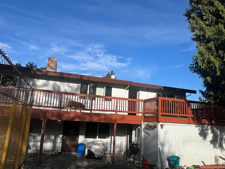 19301 2nd Ave S — Photo 1