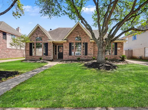 2514 Acadiana Ln, Seabrook, TX 77586