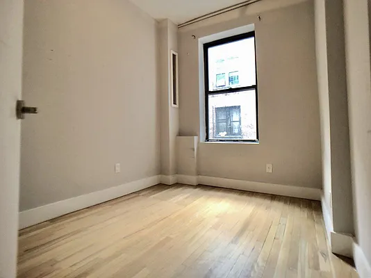 Rented by Bohemia Realty Group | media 21