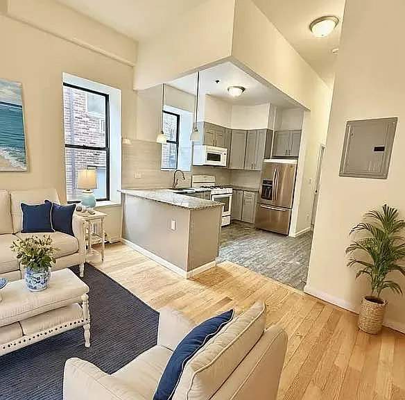 100-15 34th Ave #1R — Photo 3