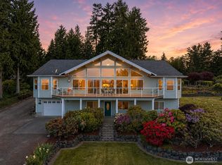 8151 E Seaview Drive, Port Orchard, WA 98366