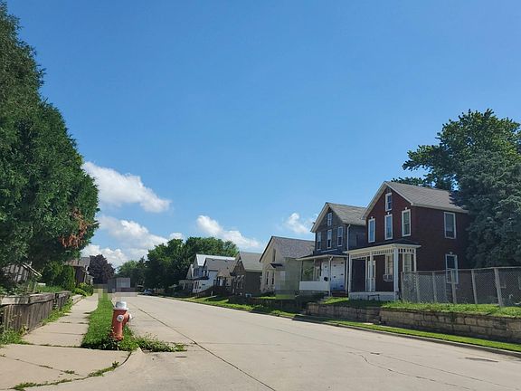 5th image of 419 Lincoln Ave