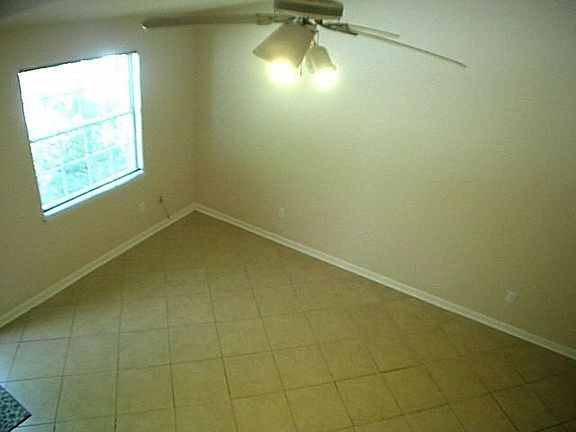 5th image of 1825 Crane Dr