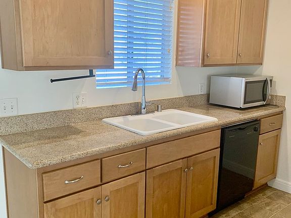 5th image of 240 W Avenue Palizada #2