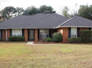 133 Destrehan Rd #D, Fairhope, AL 36532