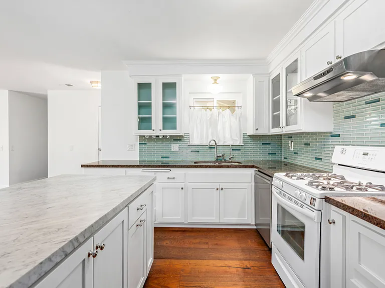 6207 Marlborough Dr — Photo 19