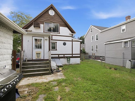 5th image of 18 Melvin Ave