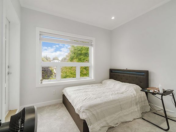 4th image of 2577 Parker St #2575