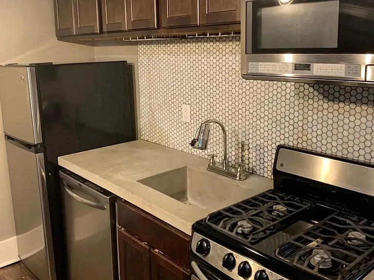 302 S Negley Ave #9 — Photo 13