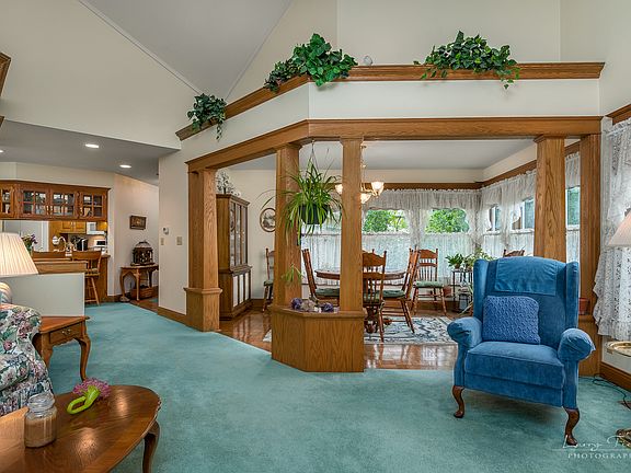 4th image of 772 Barbara Dr