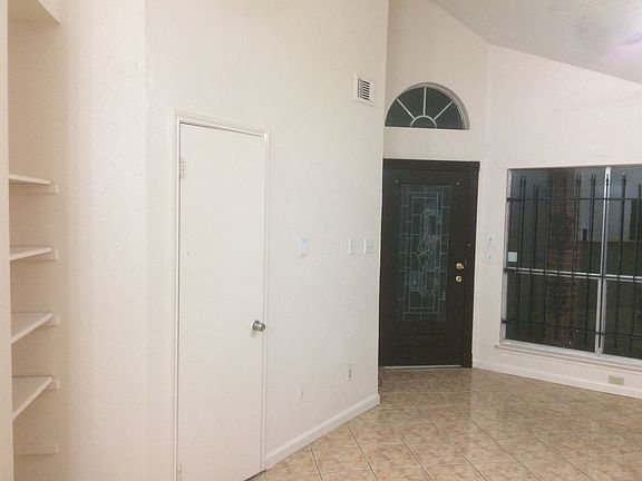 2nd image of 3127 Beran Dr