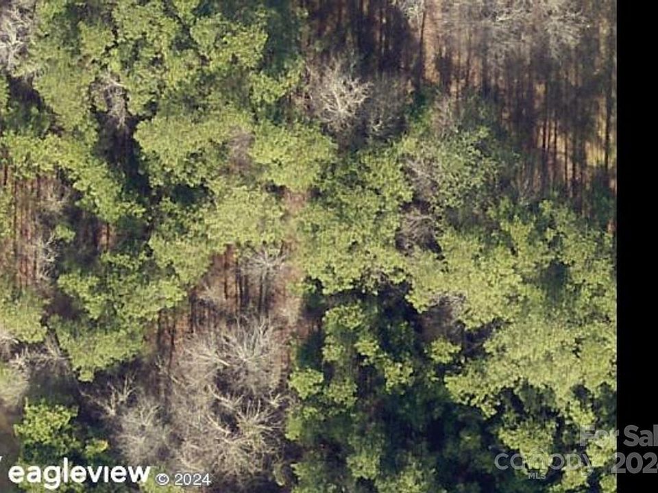 2nd image of 1326 Bear Creek Rd