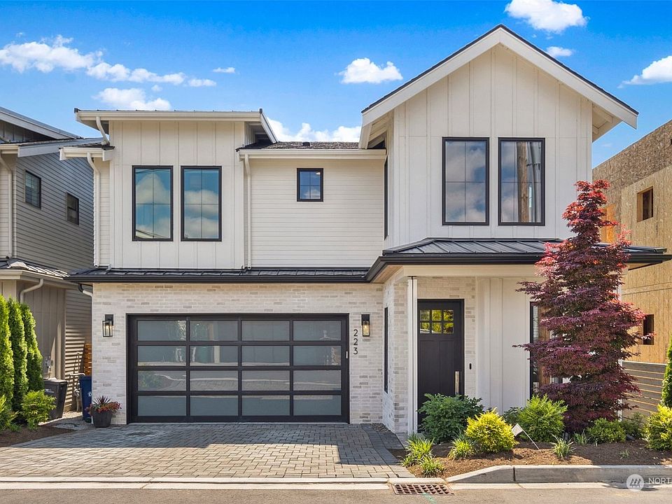 1st image of 223 3rd Avenue S