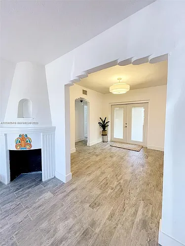 1040 Lenox Ave #1040 Photo 1