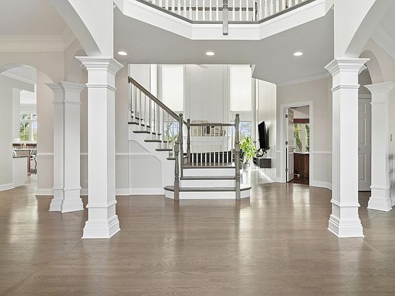 3rd image of 22844 N Ridgewood Ln