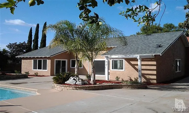 822 Harper St — Photo 3