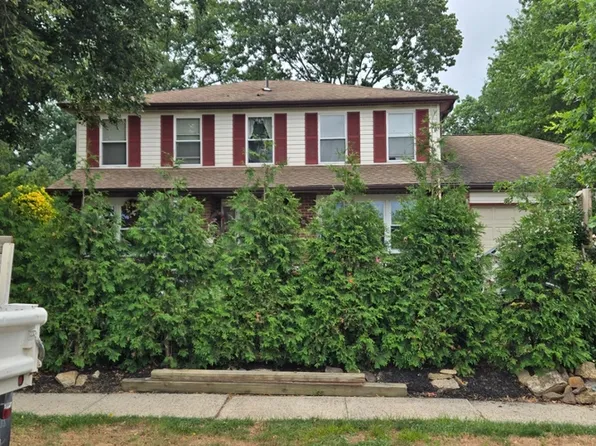 1198 Jeffrey Ln, Langhorne, PA 19047