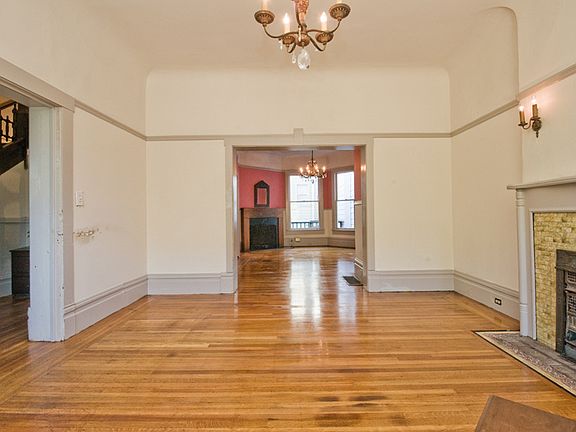 3rd image of 587 Waller St