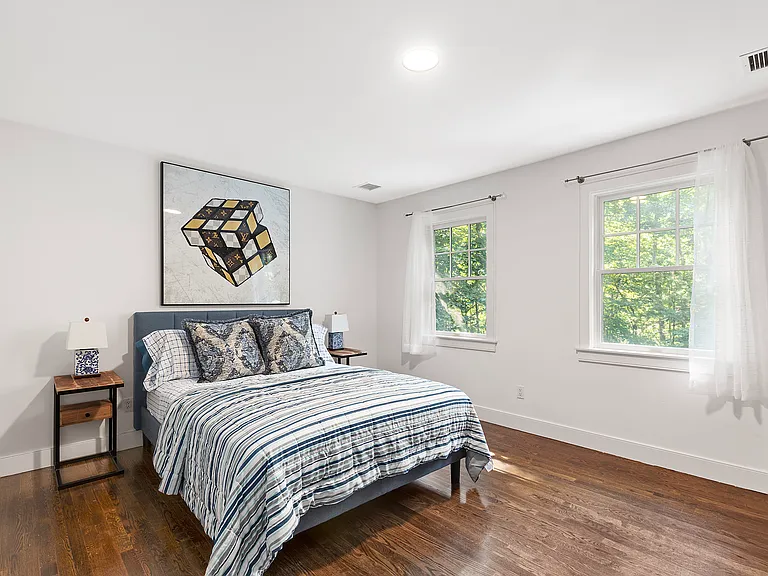 25 Old Sag Harbor Rd — Photo 17