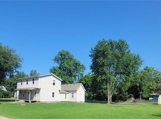 203 N Bates St, Adrian, MO 64720