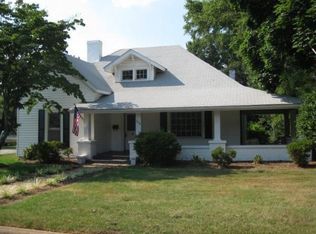 302 W 8th St, Newton, NC 28658