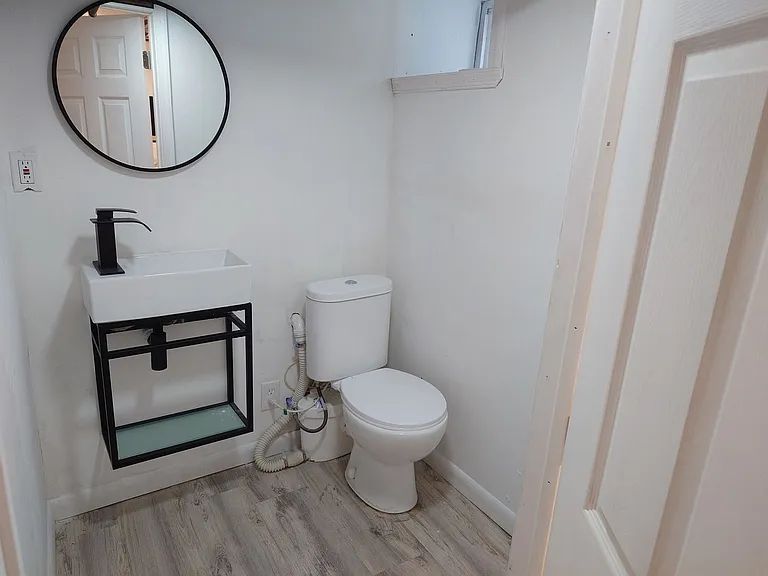 2224 Latona St — Photo 15