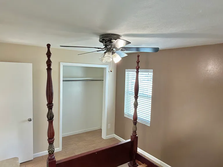 410 N Observatory Dr — Photo 9