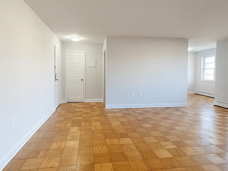 25 Washington Ave — Photo 29
