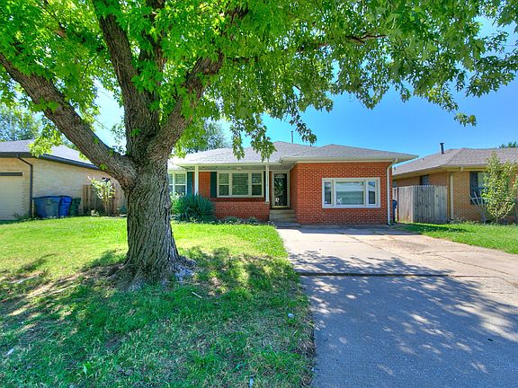 3rd image of 1732 Carlisle Rd