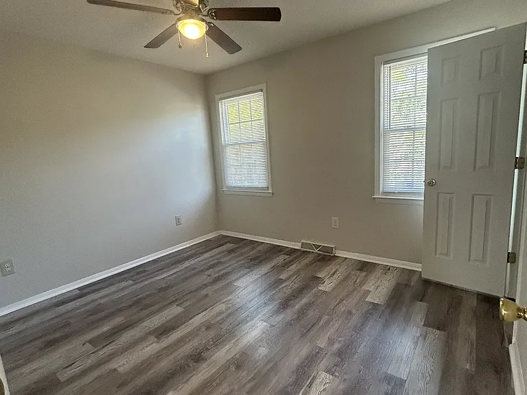 7 Anderson Ave #D — Photo 15