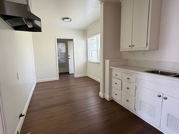 3rd image of 8139 S Hoover St #8141