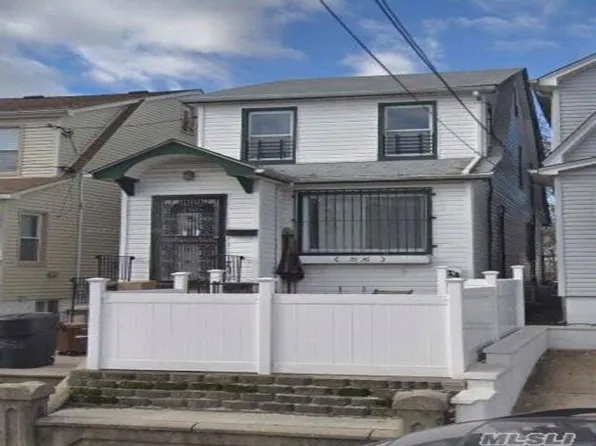 2556 124th St, Flushing, NY 11354