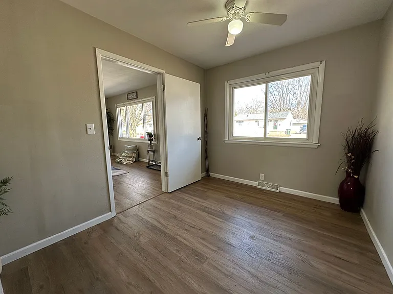 4039 Niles St — Photo 26