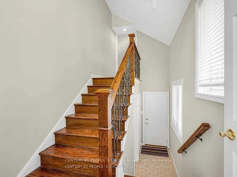 3242 Shelburne Pl — Photo 10