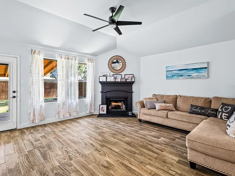 5540 Crestwood Dr — Photo 13