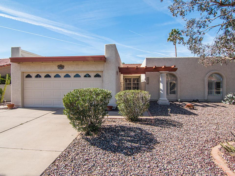 1st image of 25814 S Hollygreen Dr