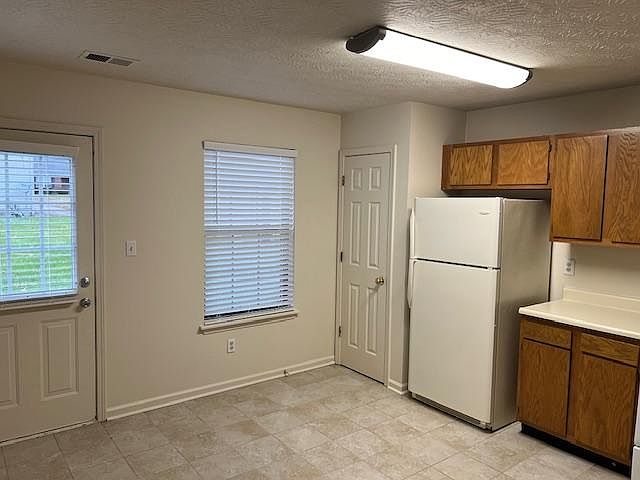 2nd image of 528 Deaton Pl #528