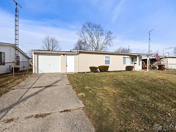 2nd image of 227 Fenwick Dr