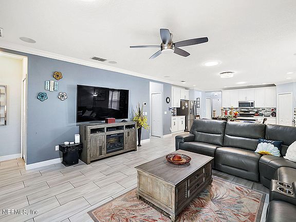 5th image of 2334 NORWOOD Place