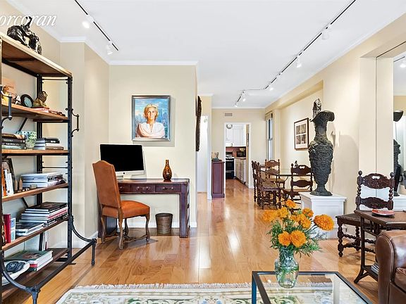 4th image of 80 Central Park W APT 7A